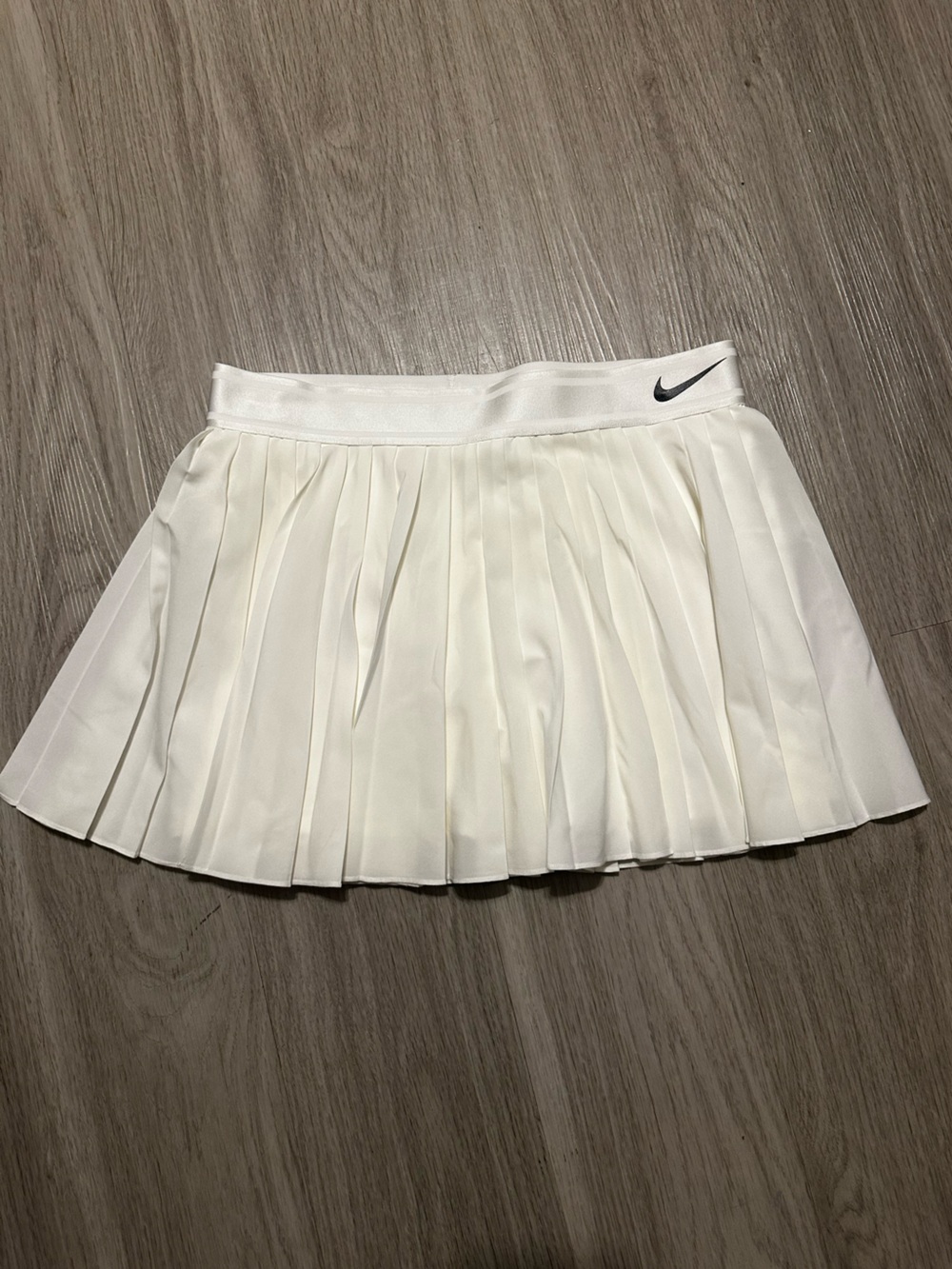 Nike White Pleated Tennis Skirt with Black Swoosh NWOT
